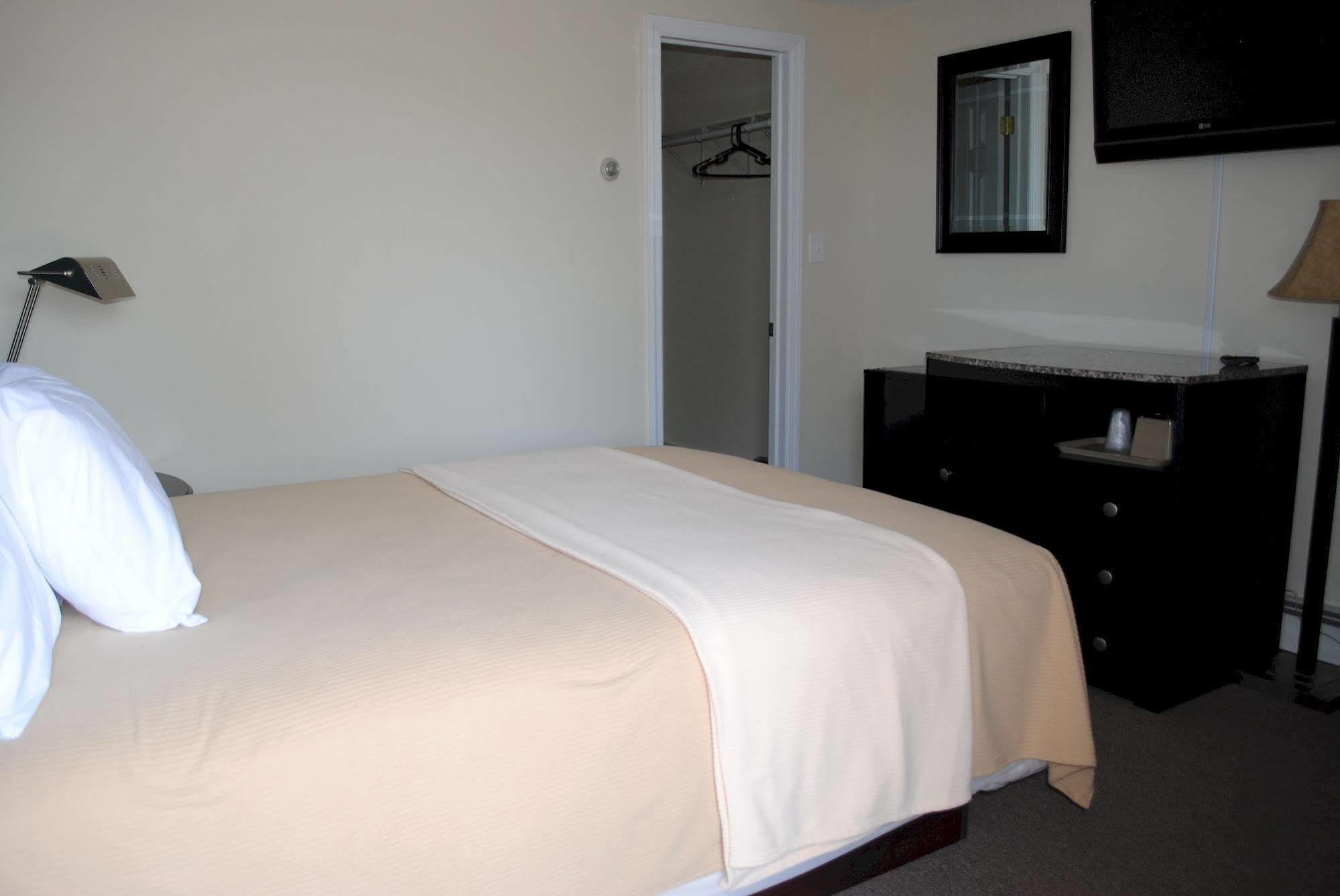 Shore Point Motel 포인트 플레전트 비치 외부 사진